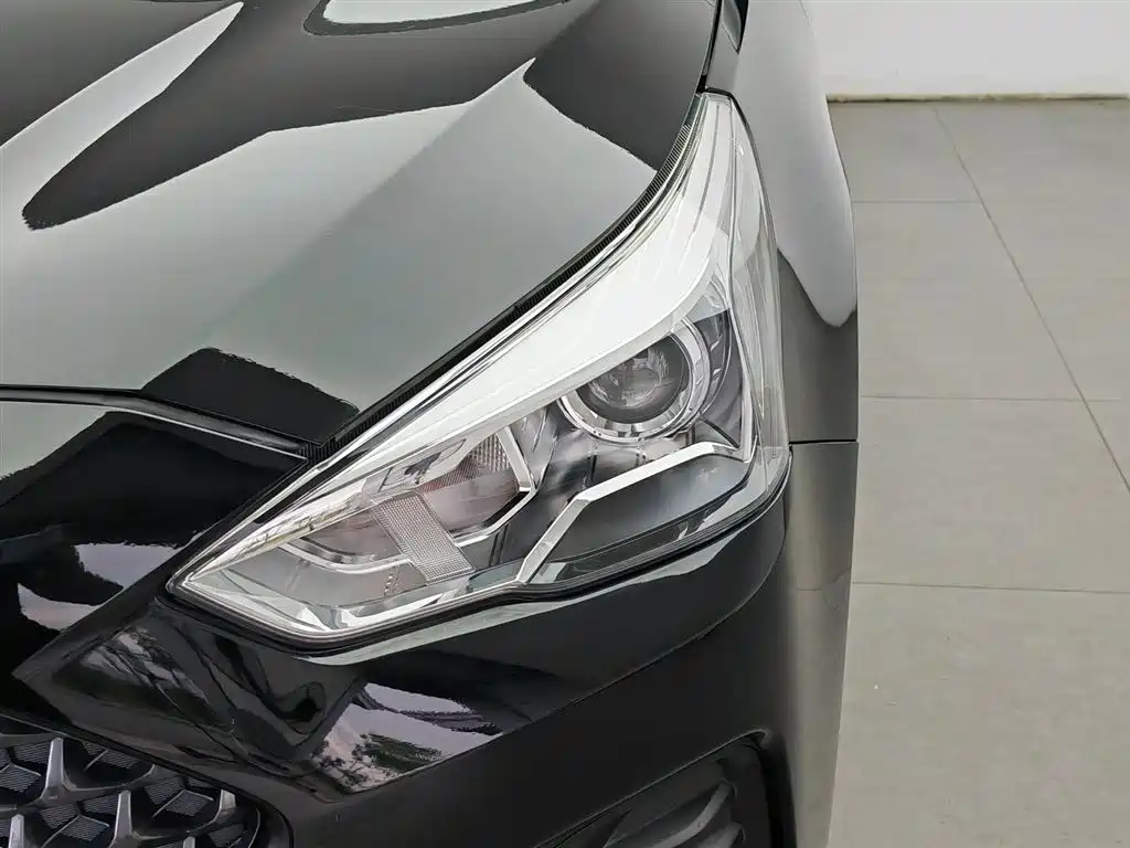 Haval M6 2019 1.5T DCT 2WD Elite Version China V фото 7