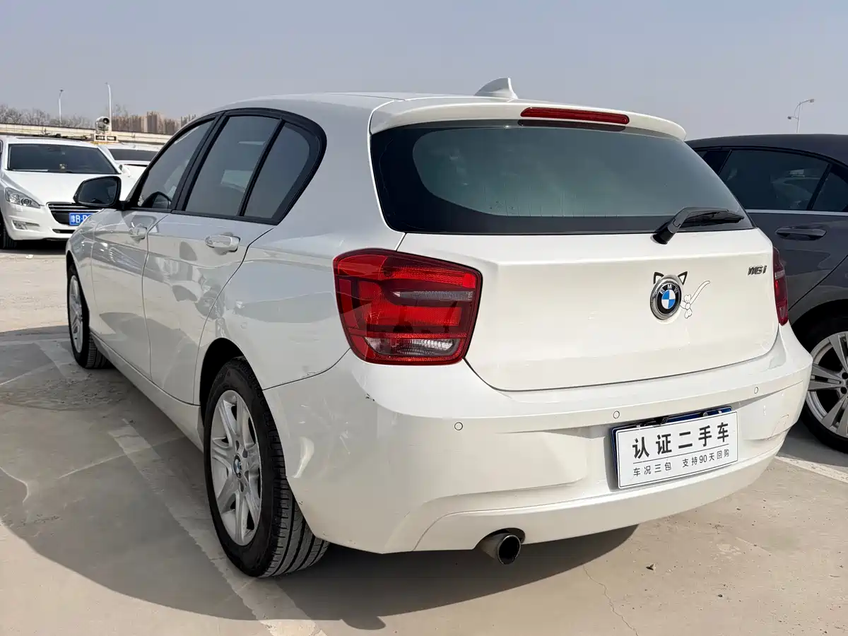 BMW 1 Series (Import) 2013 Facelift 116i Leading Model фото 6