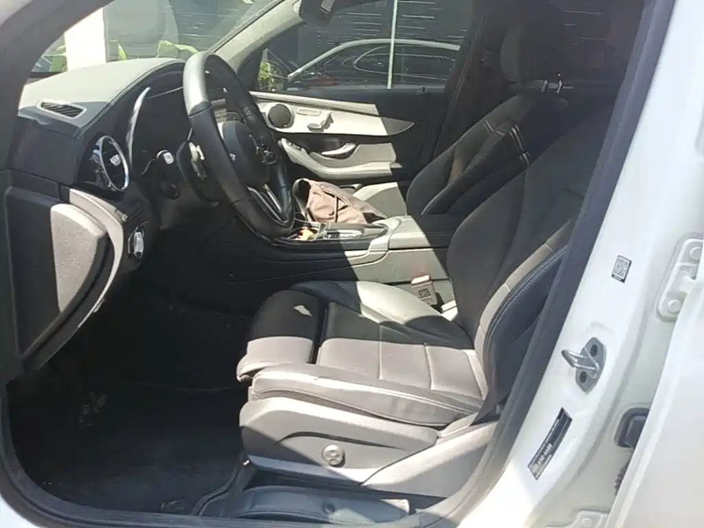 Фото 15 - Mercedes-Benz GLC Coupe