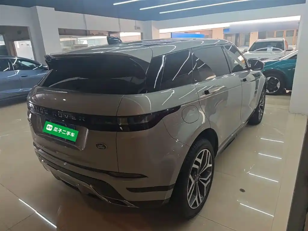 Land Rover Range Rover Evoque 2021 Range Rover Evoque L 249PS R-Dynamic SE Luxury Edition фото 7