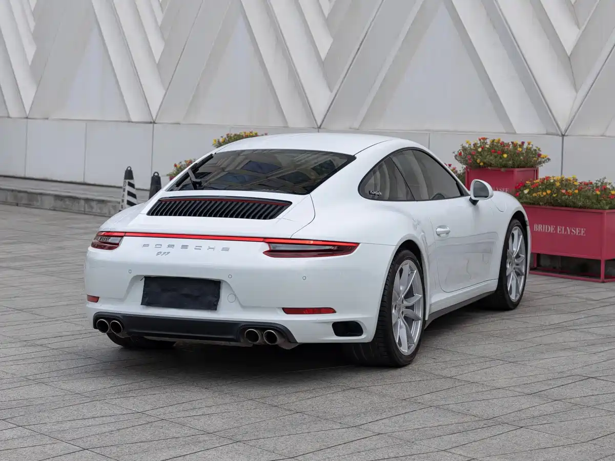 Porsche 911 2016 Carrera 4 3.0T фото 4