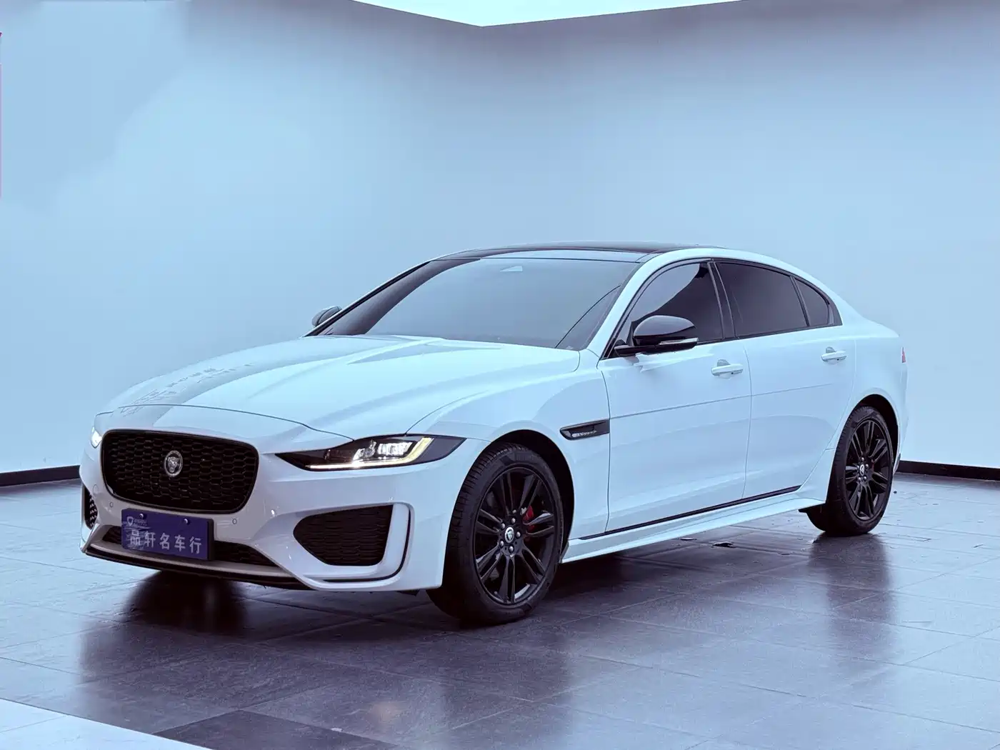 Jaguar XEL 2025 2025 2.0T 250PS R-DYNAMIC 90th Anniversary Edition