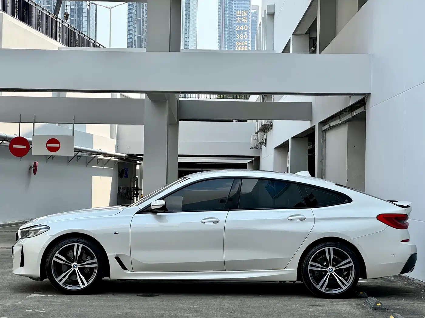 BMW 6 Series GT 2021 630i M Sport Package фото 19
