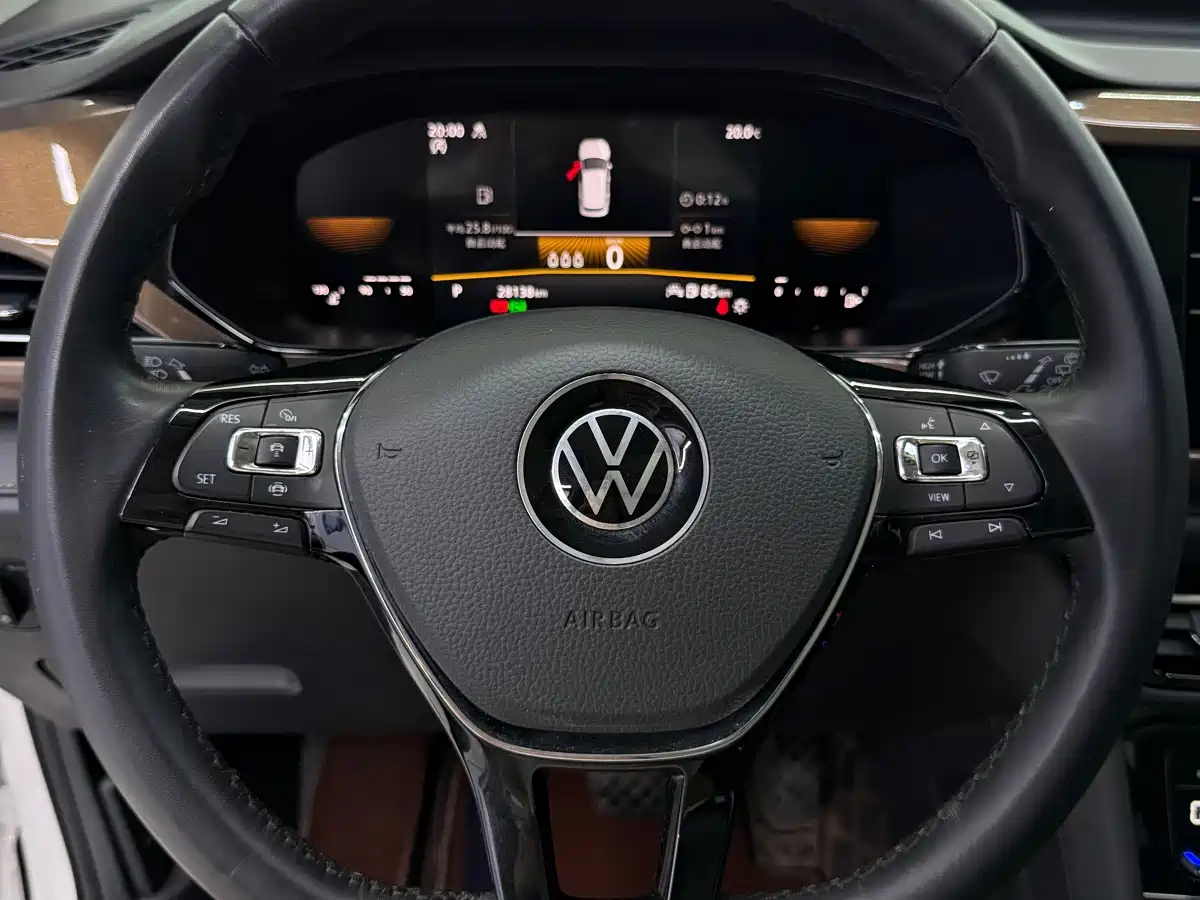 Volkswagen Tharu 2022 280TSI FWD Luxury Edition фото 16