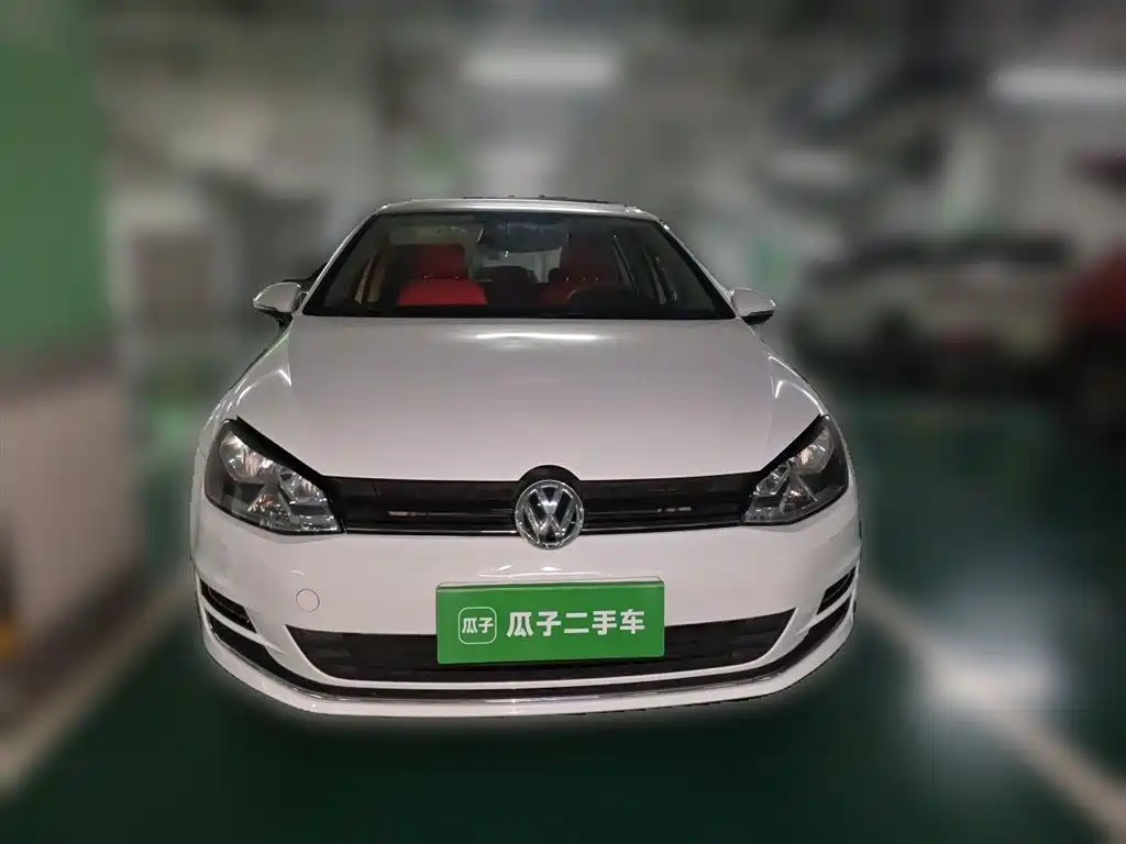Volkswagen Golf 2014 1.6L Automatic Comfort фото 2
