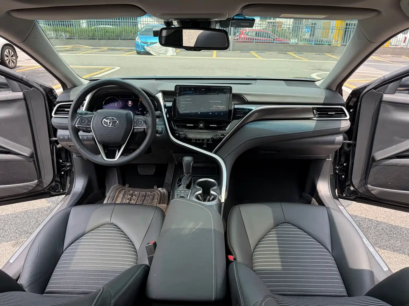 Toyota Camry 2022 2.5S Knight Edition фото 13