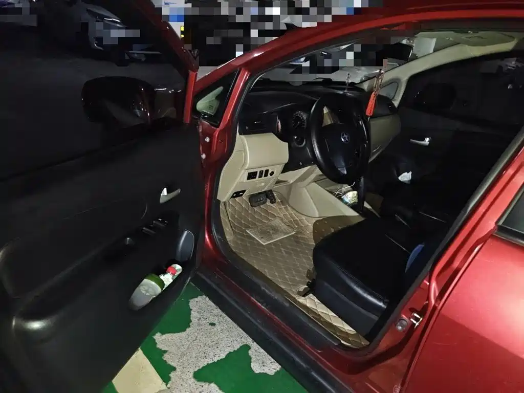 Venucia R50 2014 2013 1.6L Auto Fashion