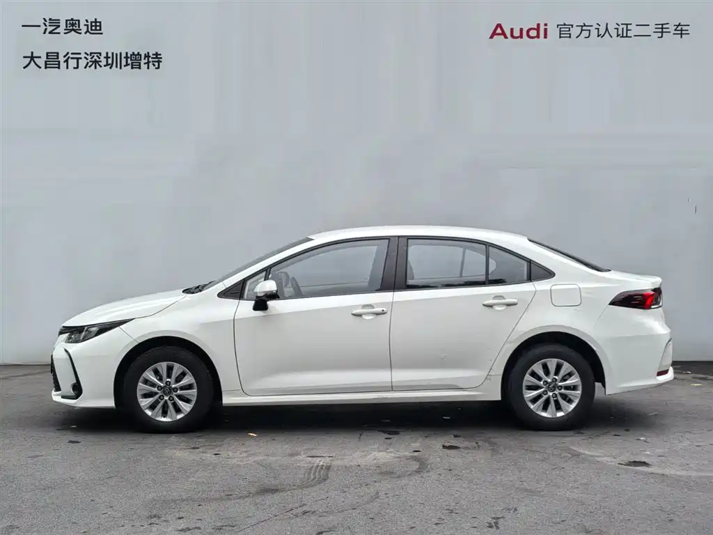 Toyota Corolla 2019 1.2T S-CVT GL Pioneer Edition фото 4
