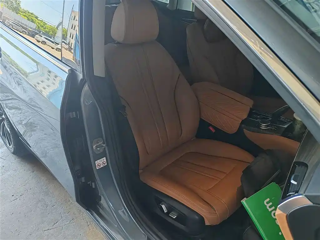 BMW 6 Series GT 2020 630i Luxury Design Package фото 25