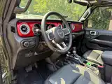 Photo 19 - Jeep Wrangler
