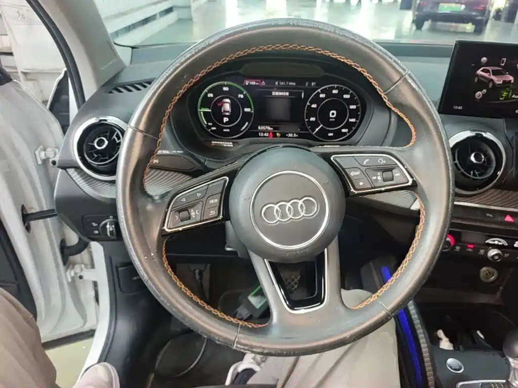 Audi Q2L e-tron 2022 2022 Q2L e-tron Pure Electric Intelligent
