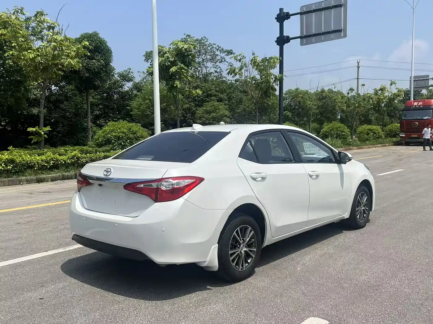 Toyota Levin 2016 1.6G CVT Elite Edition фото 7