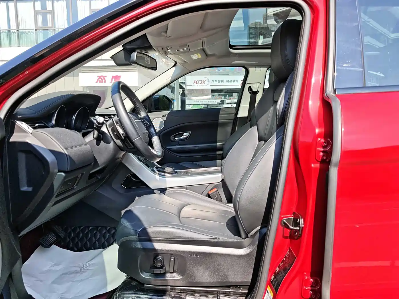 Land Rover Range Rover Evoque 2018 240PS SE Smart Edition фото 5