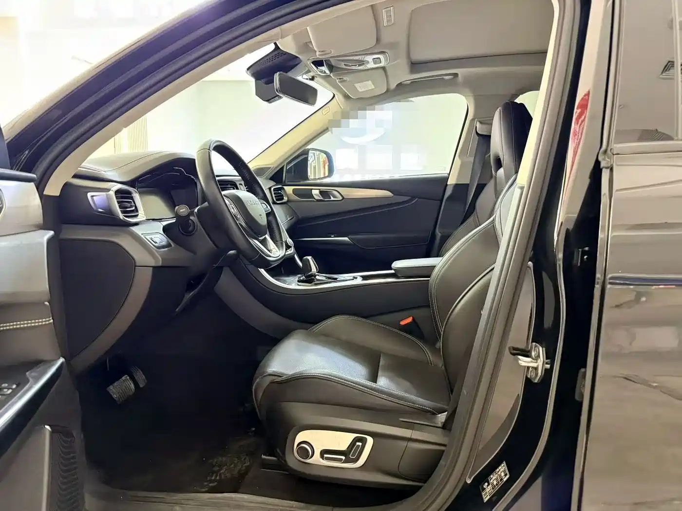 Lynk & Co 01 2019 2.0T 2WD Pro Edition China V фото 7