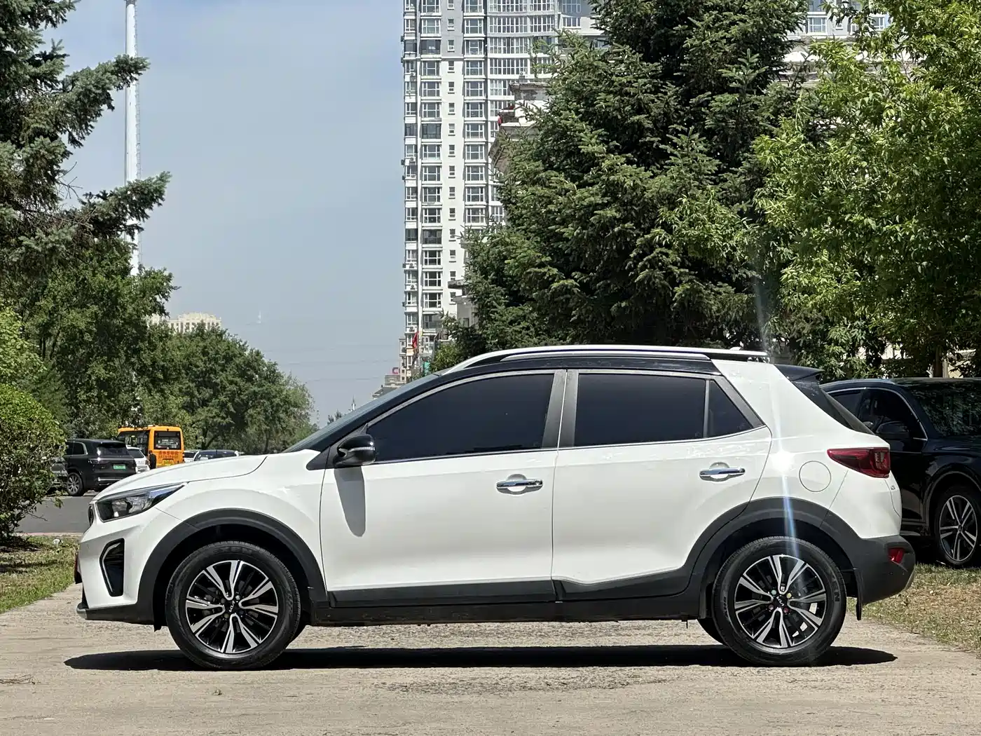 Kia KX1 2021 1.4L CVT Sunroof Version фото 7