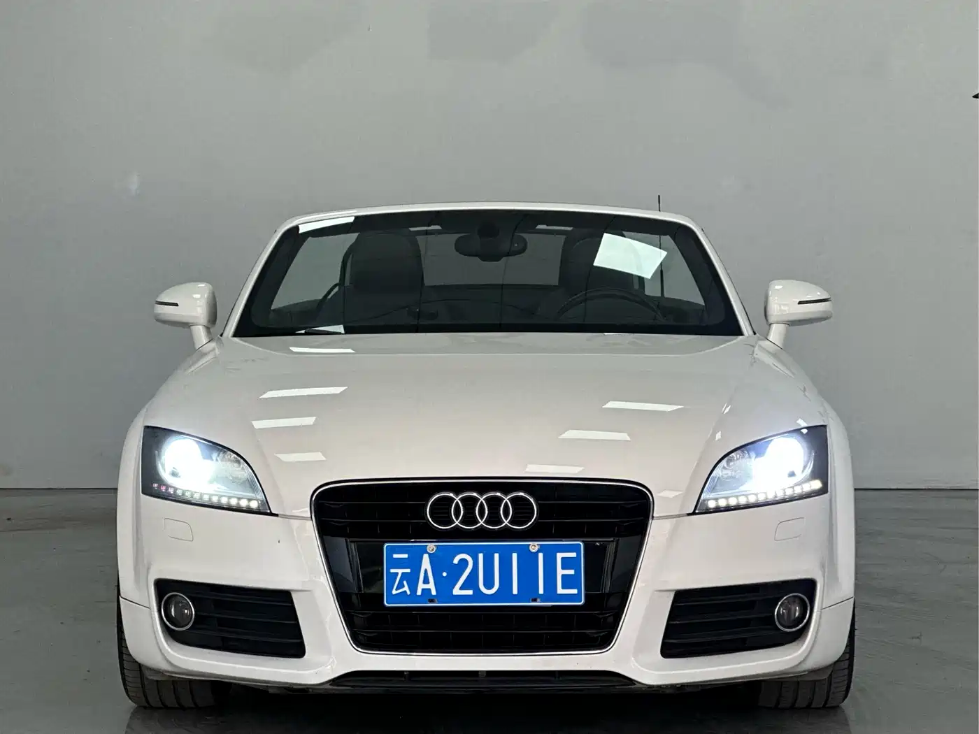 Audi TT 2012 TT Roadster 2.0TFSI Classic Edition фото 2