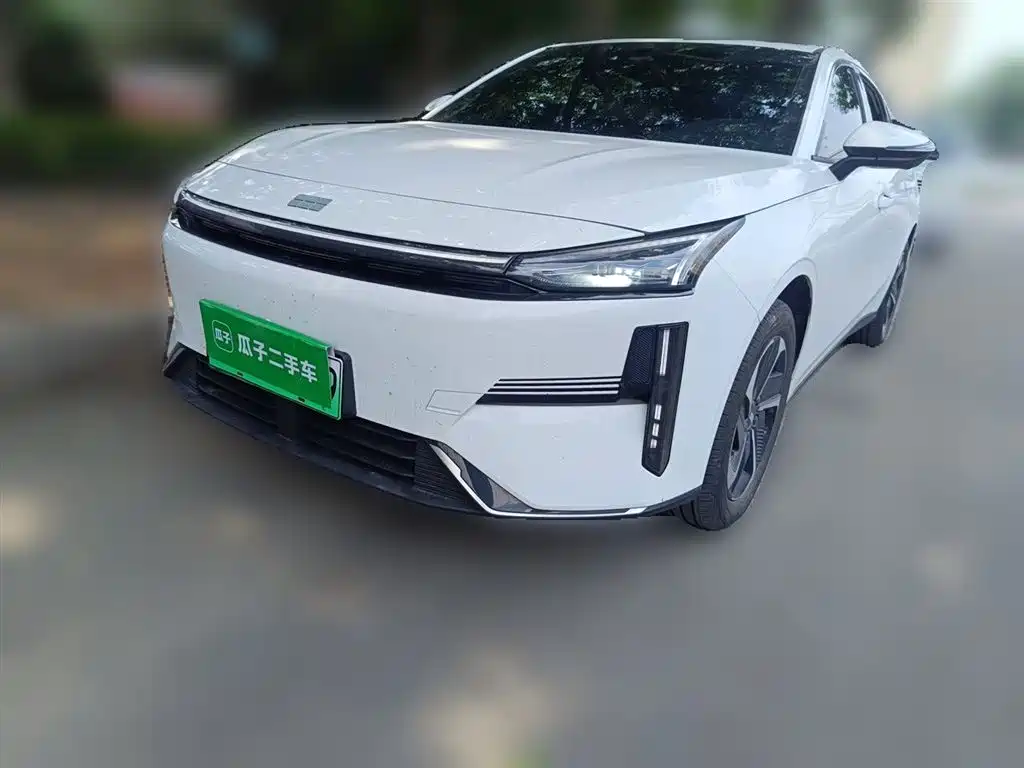Geely Galaxy Galaxy L6 2025 EM-i 140km Explorer+ Edition
