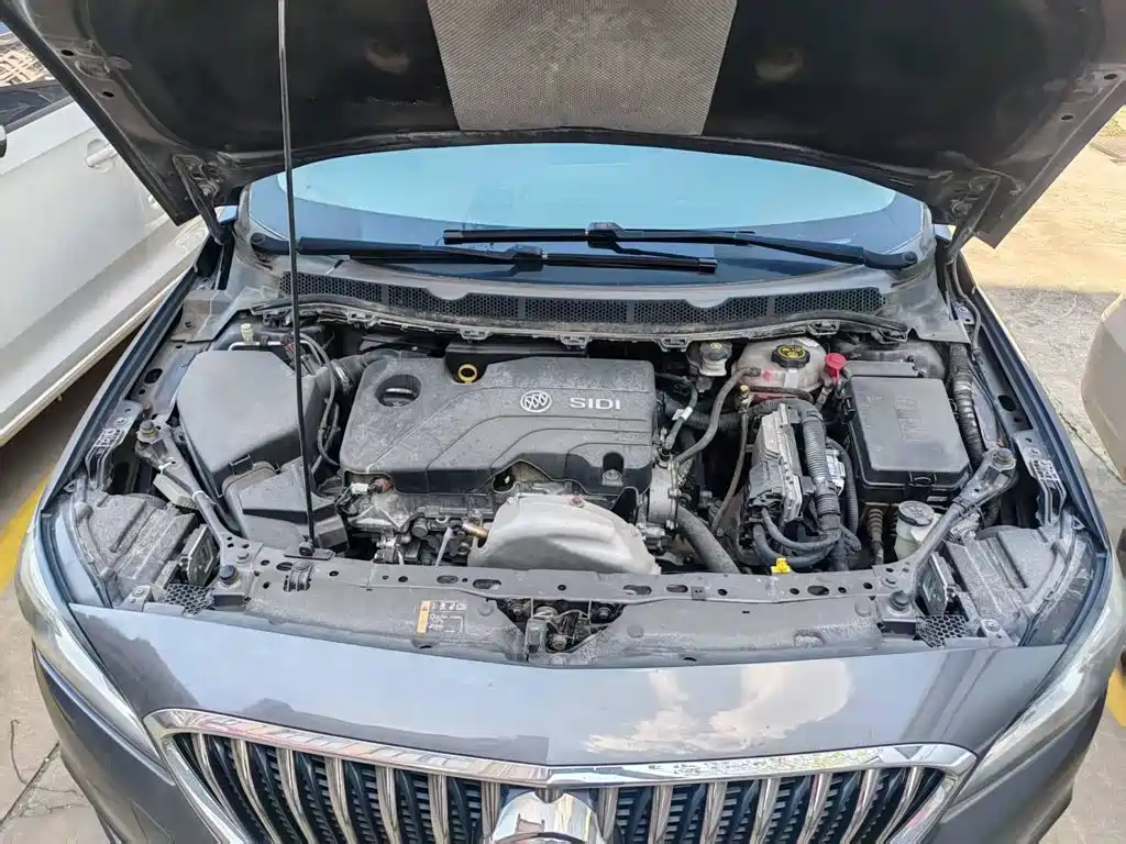 Photo 3 - Buick Verano