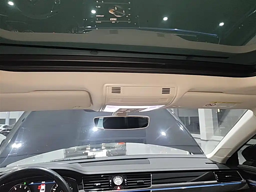 Volkswagen Phideon 2019 380TSI 2WD Business Edition China V фото 18
