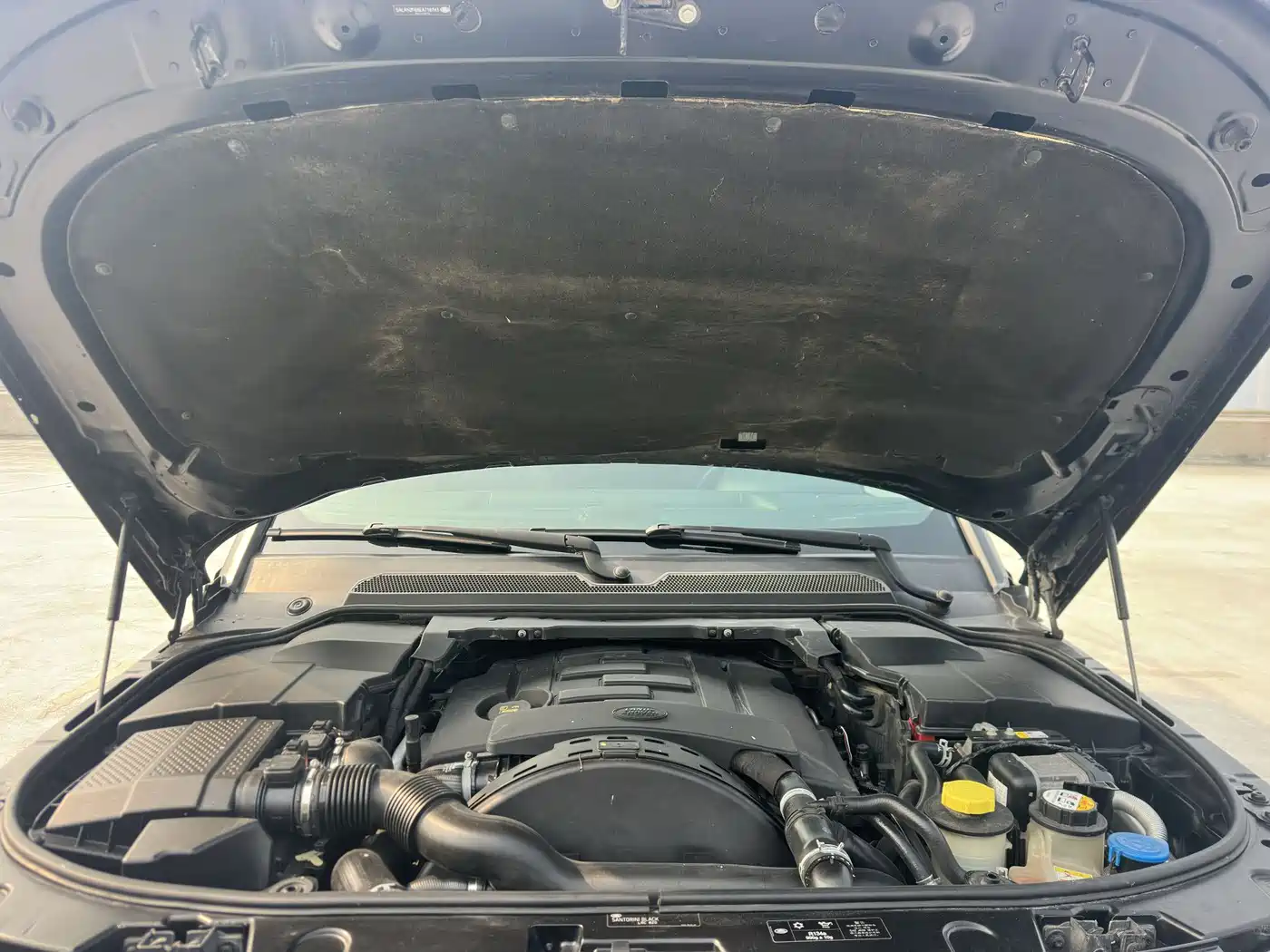 Land Rover Discovery 2014 3.0 SDV6 HSE Diesel фото 24