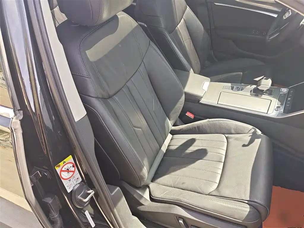 Audi A6L 2021 45 TFSI Exclusive Elegance фото 20