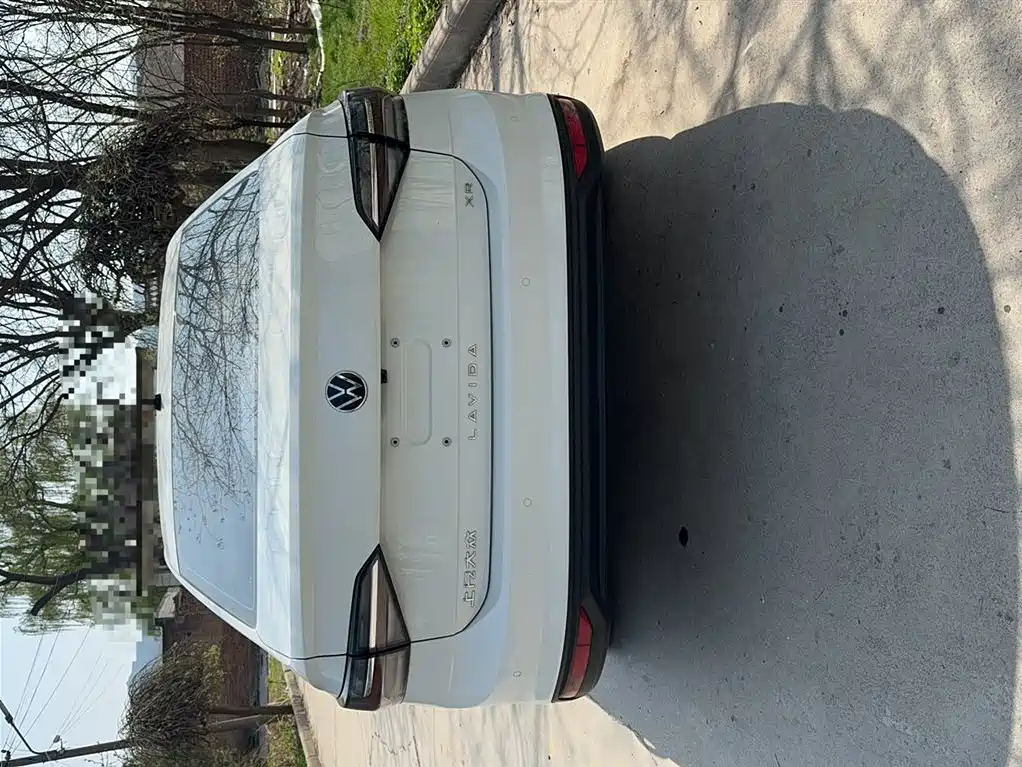 Volkswagen Lavida 2023 Xinrui 1.5L Auto Xinyi Edition фото 8