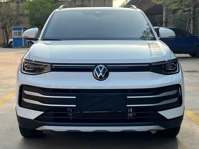 Volkswagen Tharu 2025 New Edge 1.5L Aspiration Edition