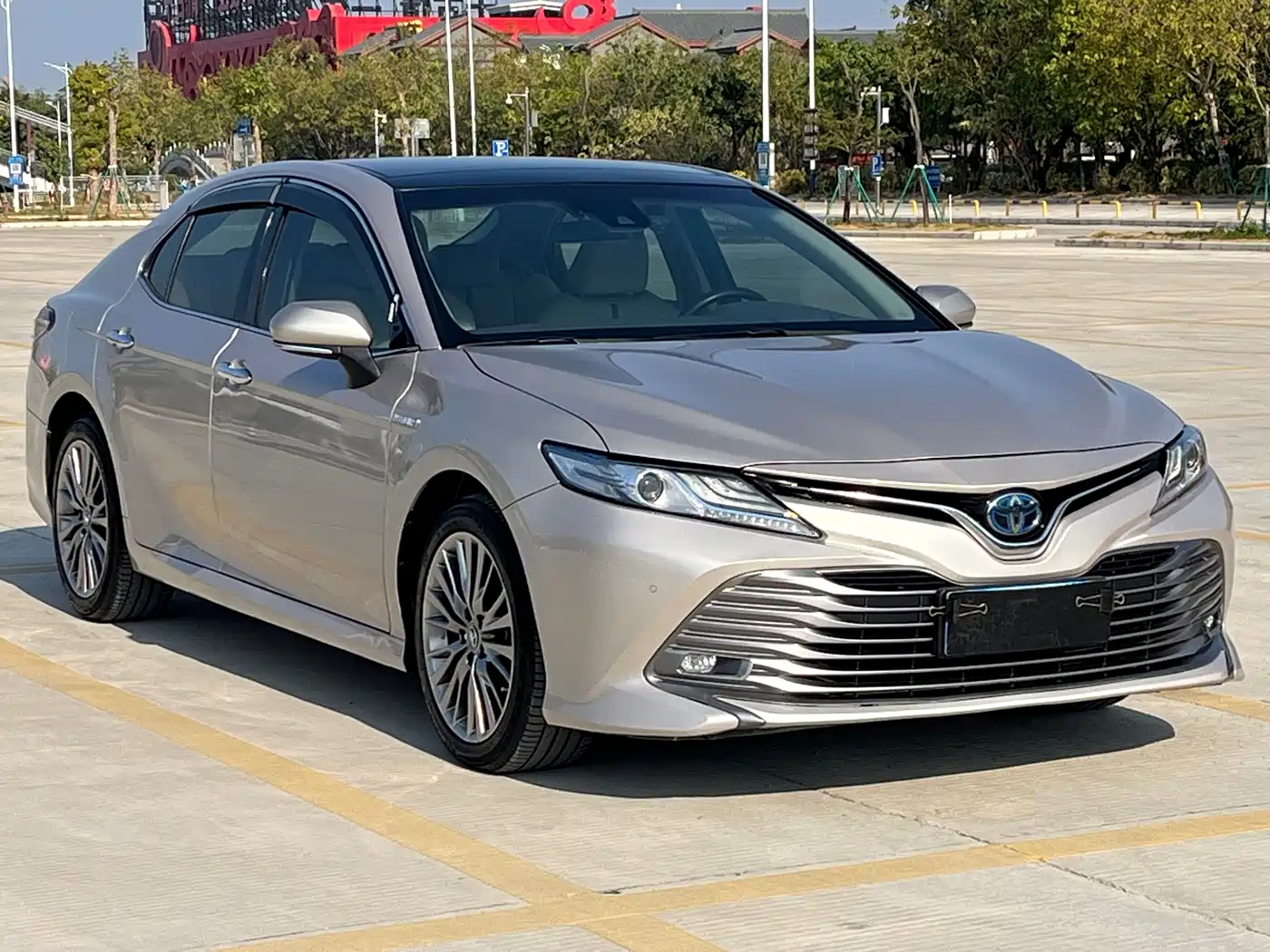Toyota Camry 2019 Hybrid 2.5HG Luxury Edition China V фото 3