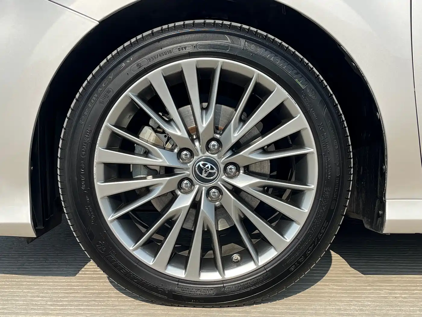 Toyota Camry 2019 Hybrid 2.5HG Luxury Edition China V фото 8