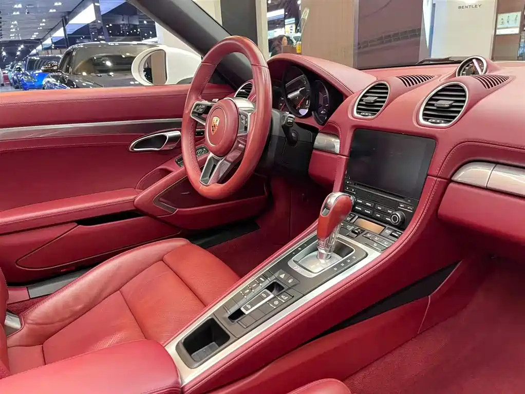 Porsche 718 2018 Boxster 2.0T фото 15
