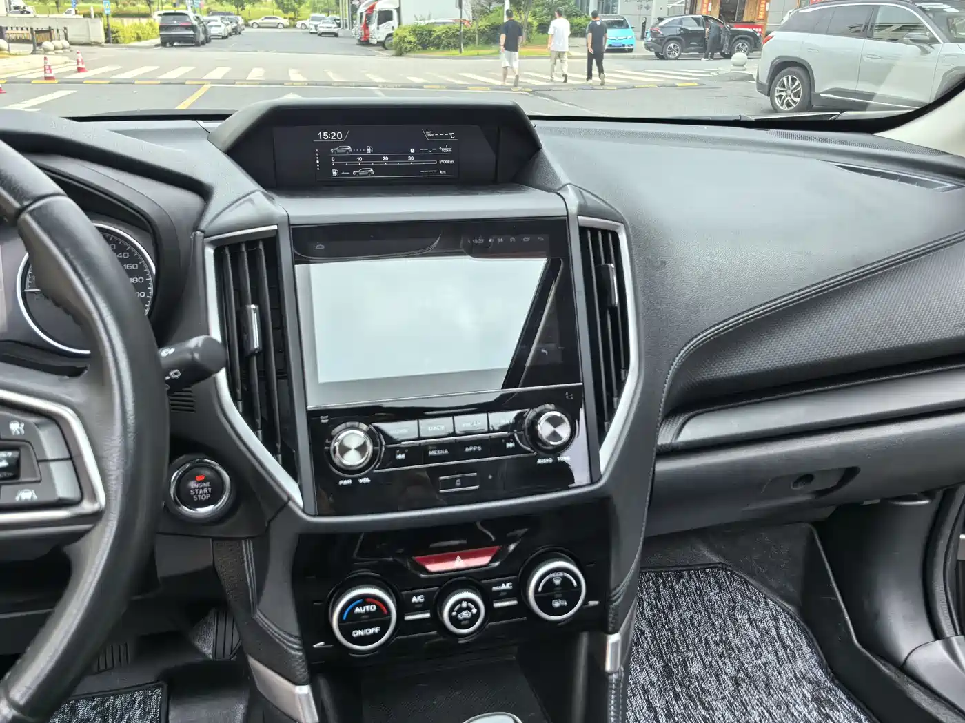 Subaru Forester 2019 2.0i Luxury Edition EyeSight фото 18