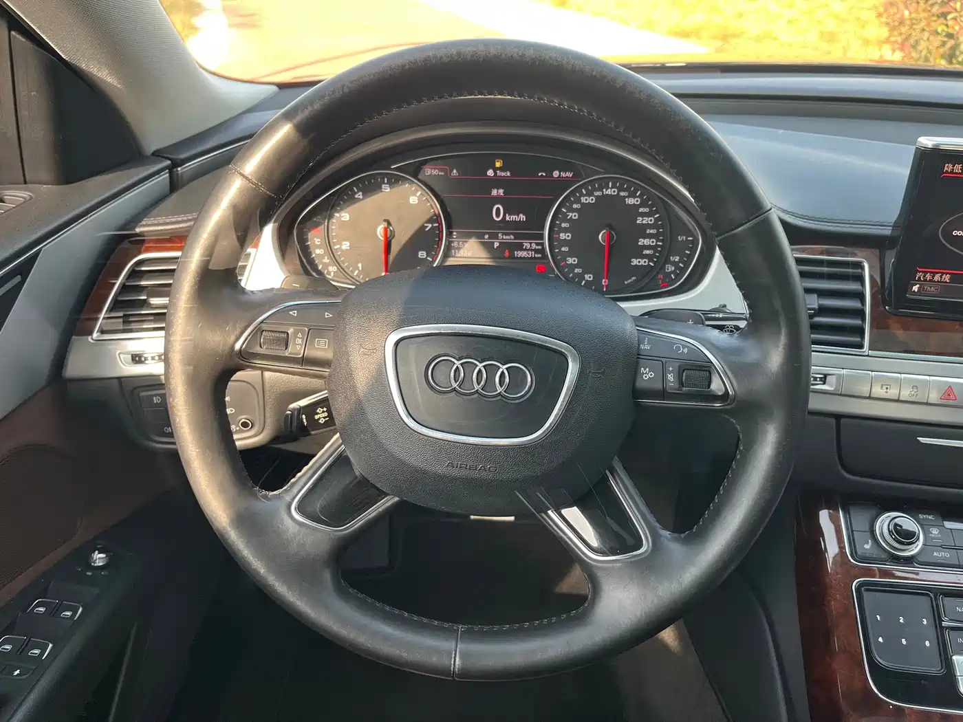 Audi A8 2011 A8L 3.0 TFSI quattro Comfort (213kW) фото 8