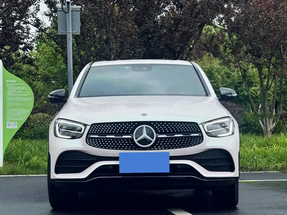 Mercedes-Benz GLC Coupe 2022 Facelift GLC 300 4MATIC Coupe SUV фото 2