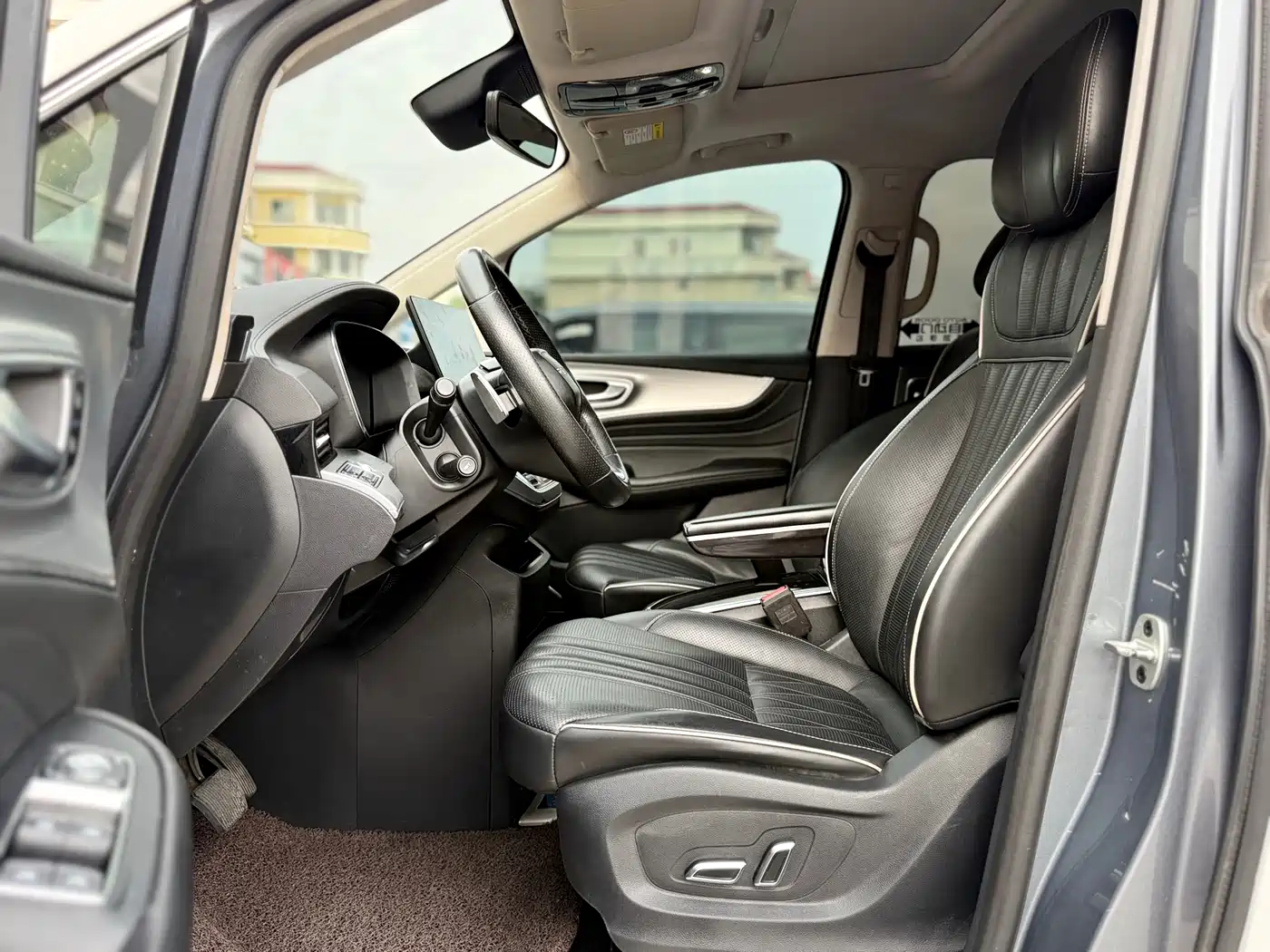 Roewe iMAX8 2021 400TGI Supreme Series Landmaster фото 15