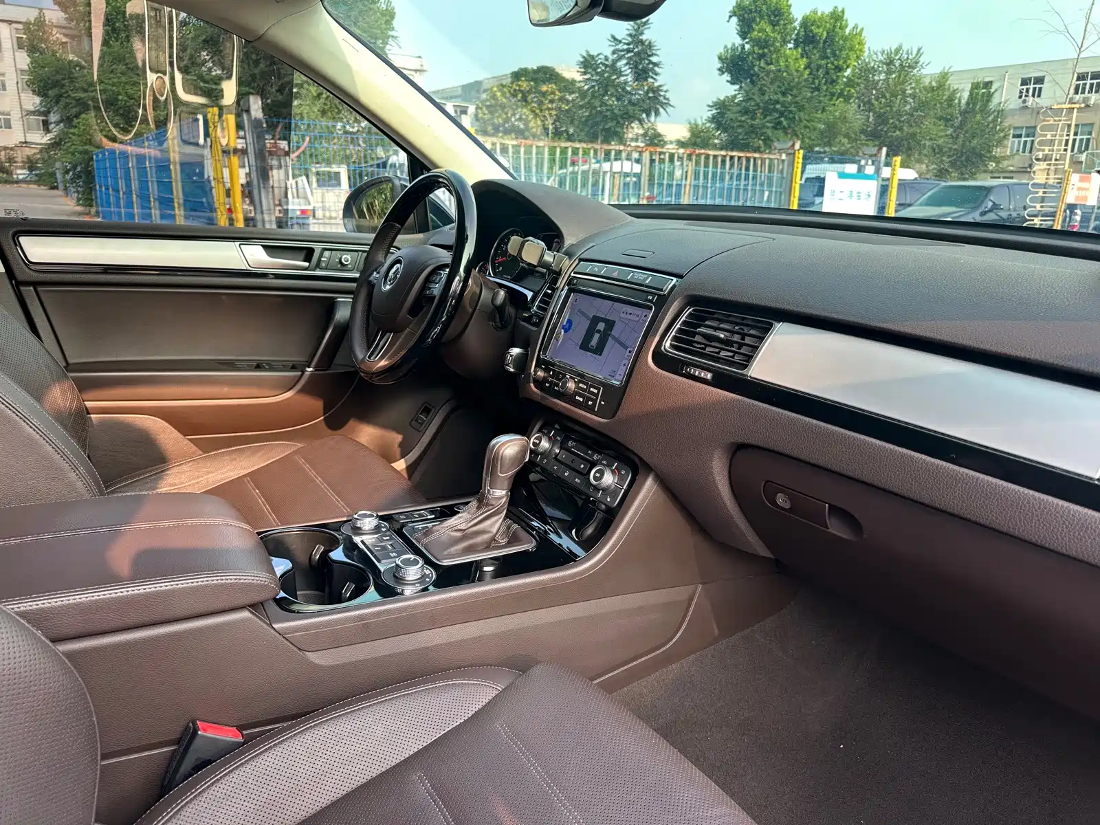 Фото 13 - Volkswagen Touareg