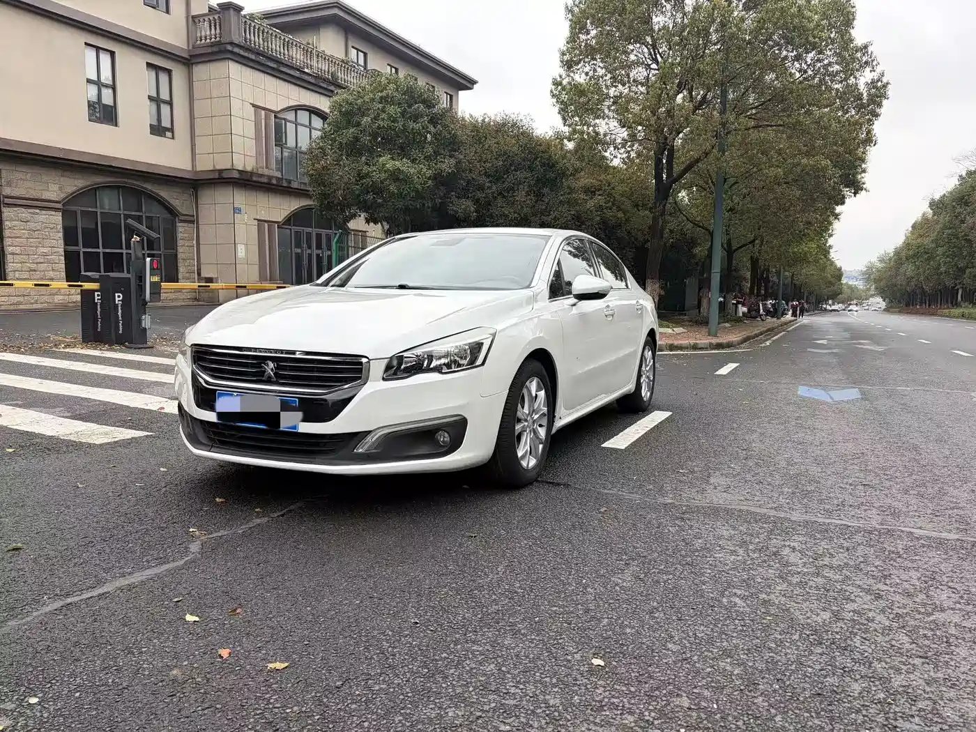 Peugeot 508 2015 1.6THP Auto Comfort Edition