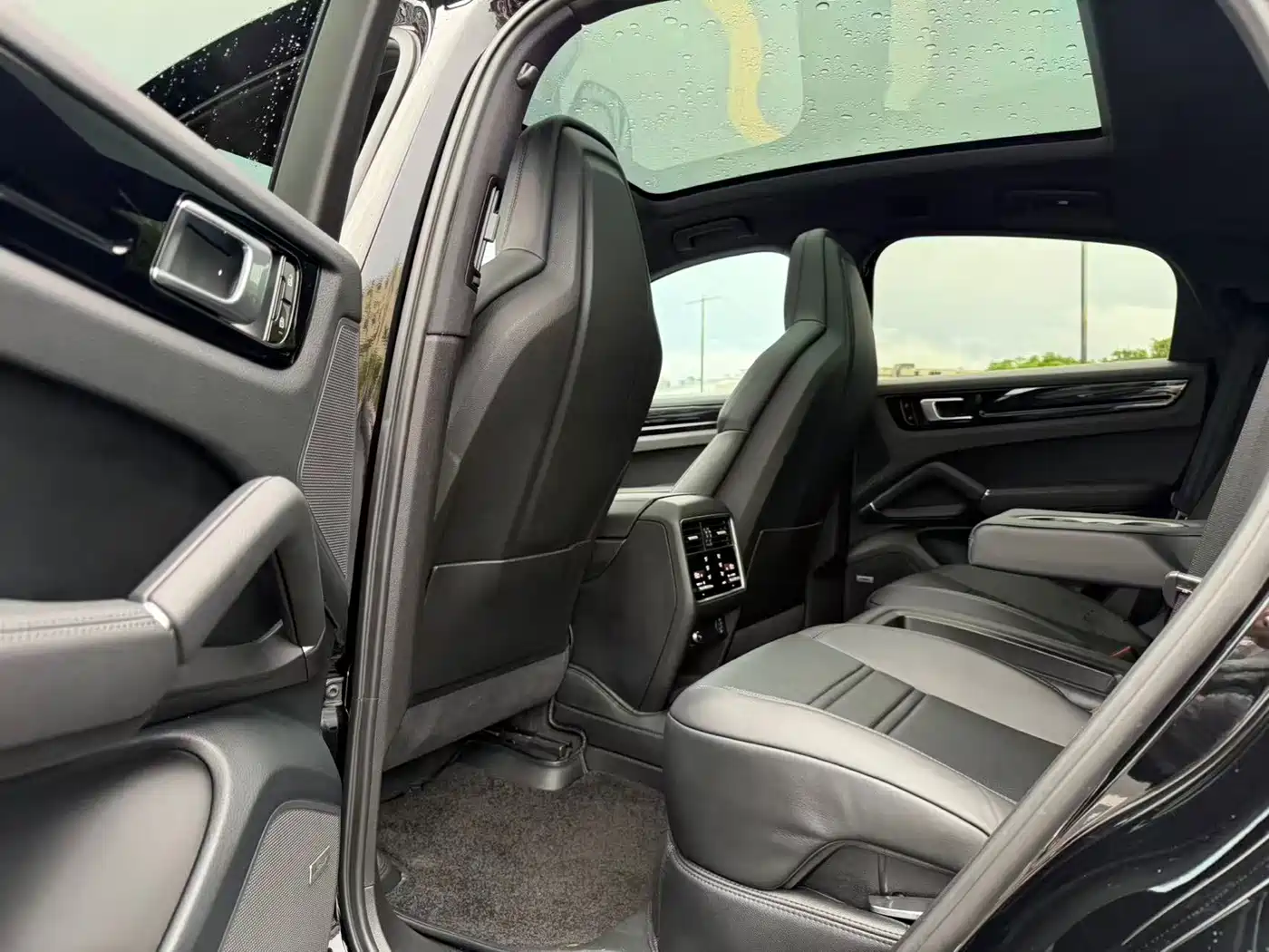 Фото 5 - Porsche Cayenne