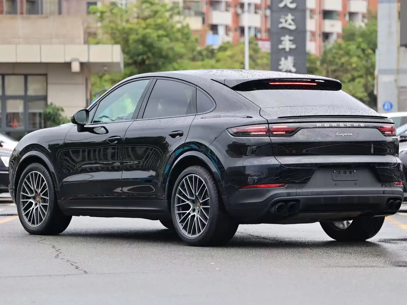 Фото 7 - Porsche Cayenne