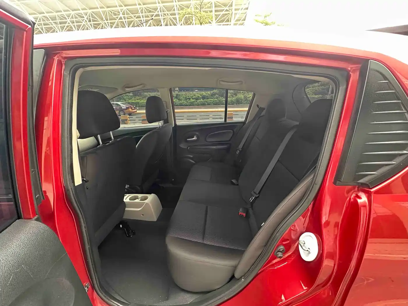 Venucia R50 2017 2016 Model 1.6L Automatic Elite Edition