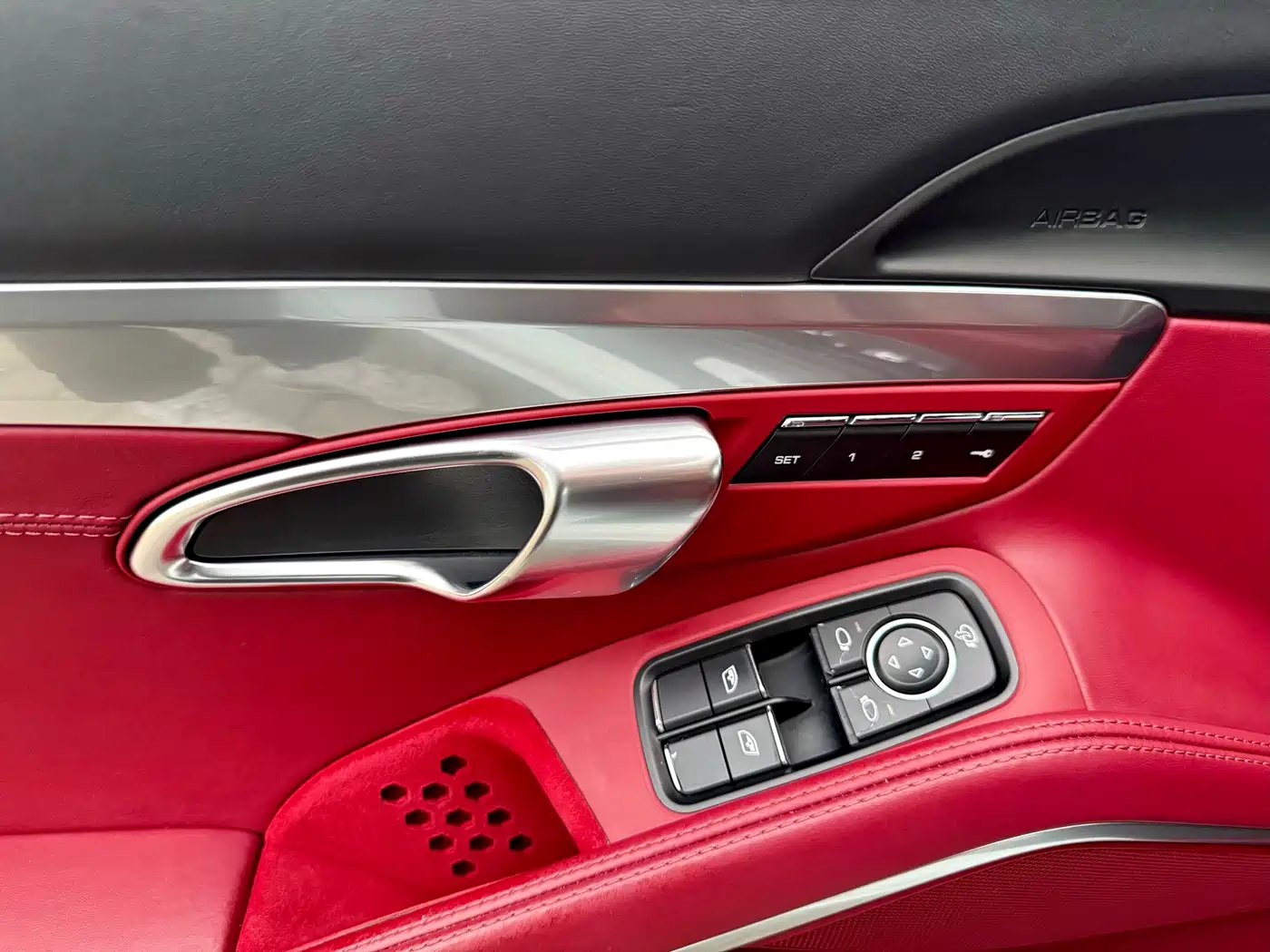 Porsche 718 2018 Cayman 2.0T фото 10