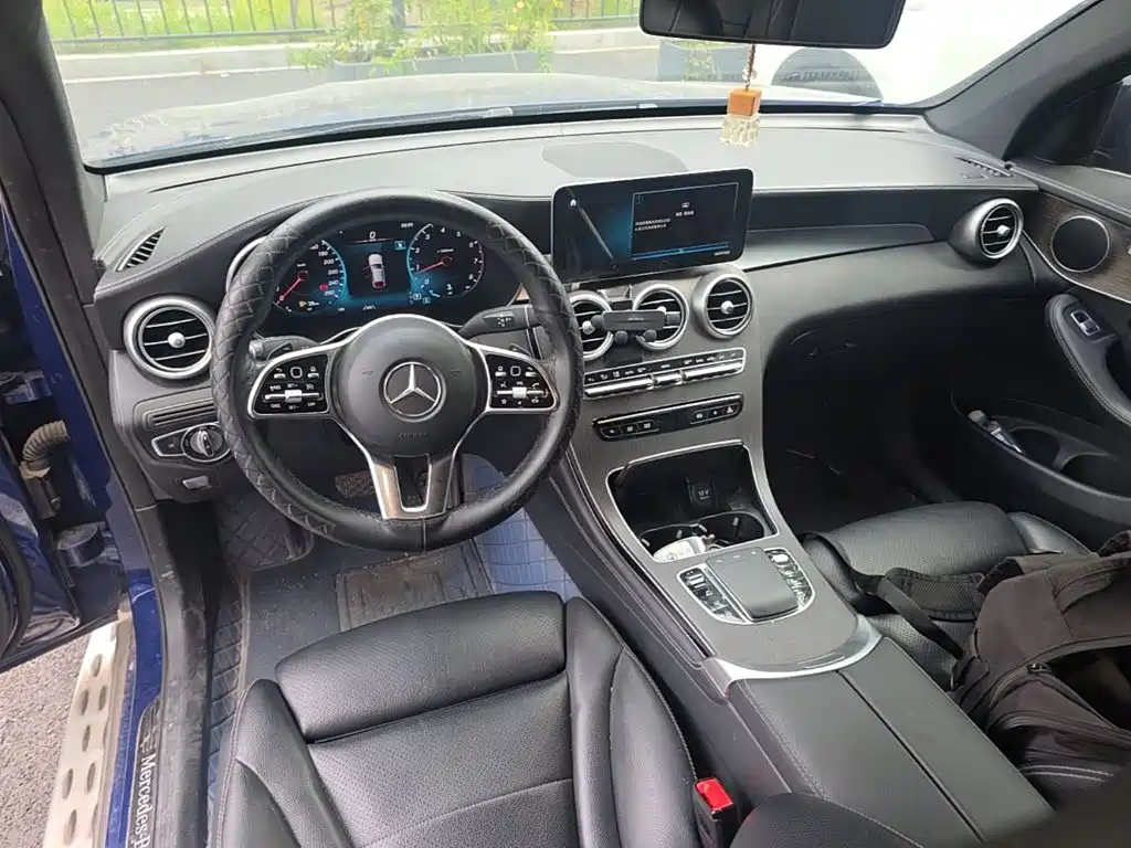 Фото 10 - Mercedes-Benz GLC Coupe