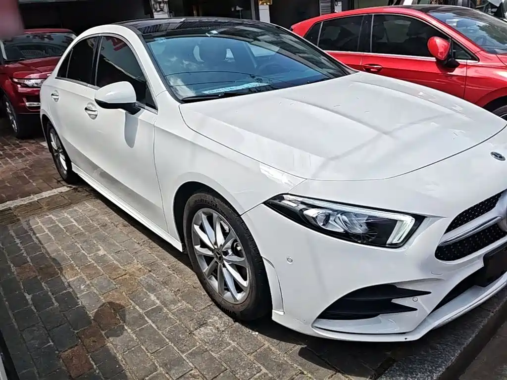 Mercedes-Benz A-Class 2022 A 200 L Sport Sedan Dynamic фото 4