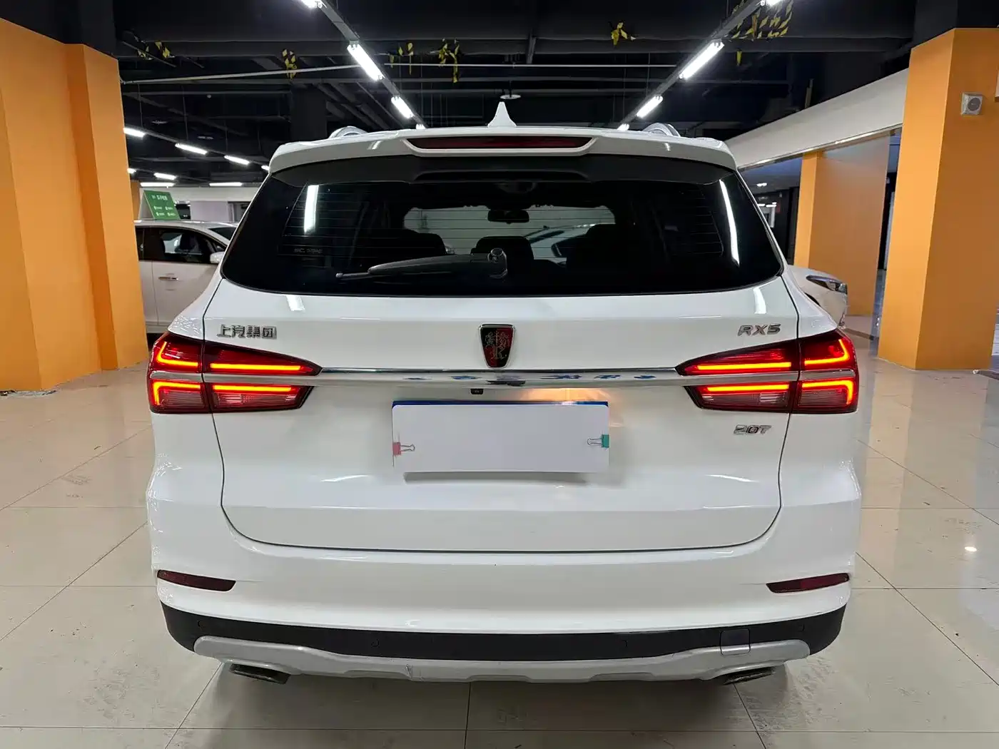 Фото 7 - Roewe RX5