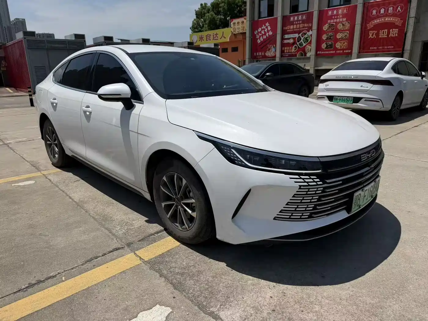 BYD Destroyer 05 2023 Champion Edition DM-i 55KM Luxury фото 3