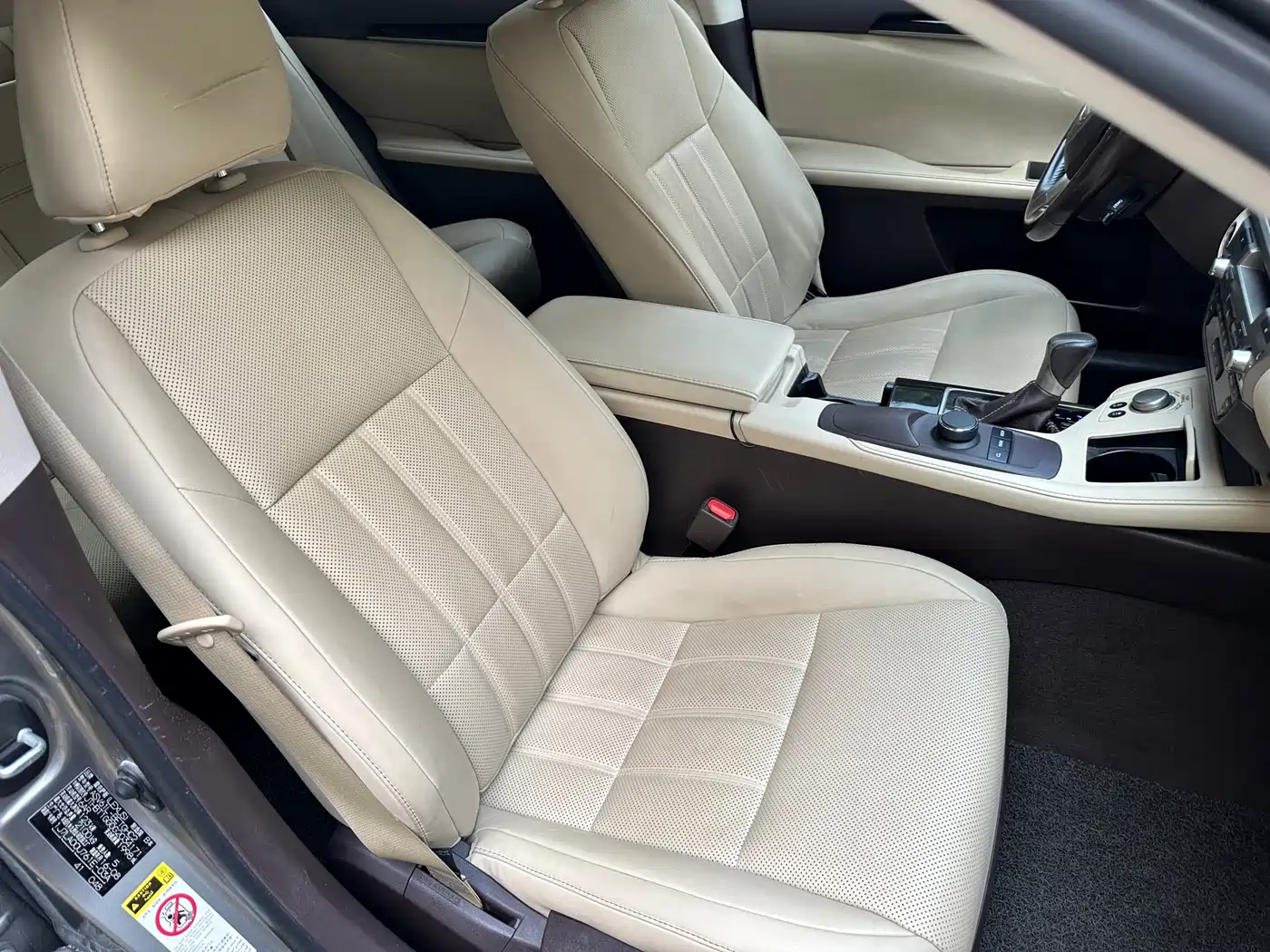 Lexus ES 2015 200 Elite Edition фото 26