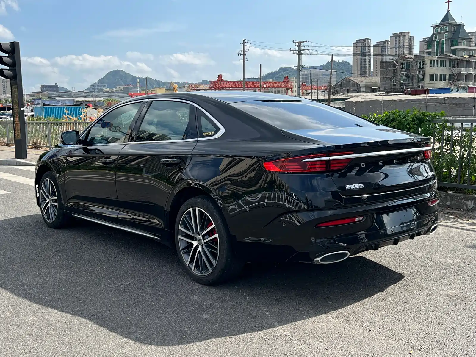 Фото 5 - Geely Preface