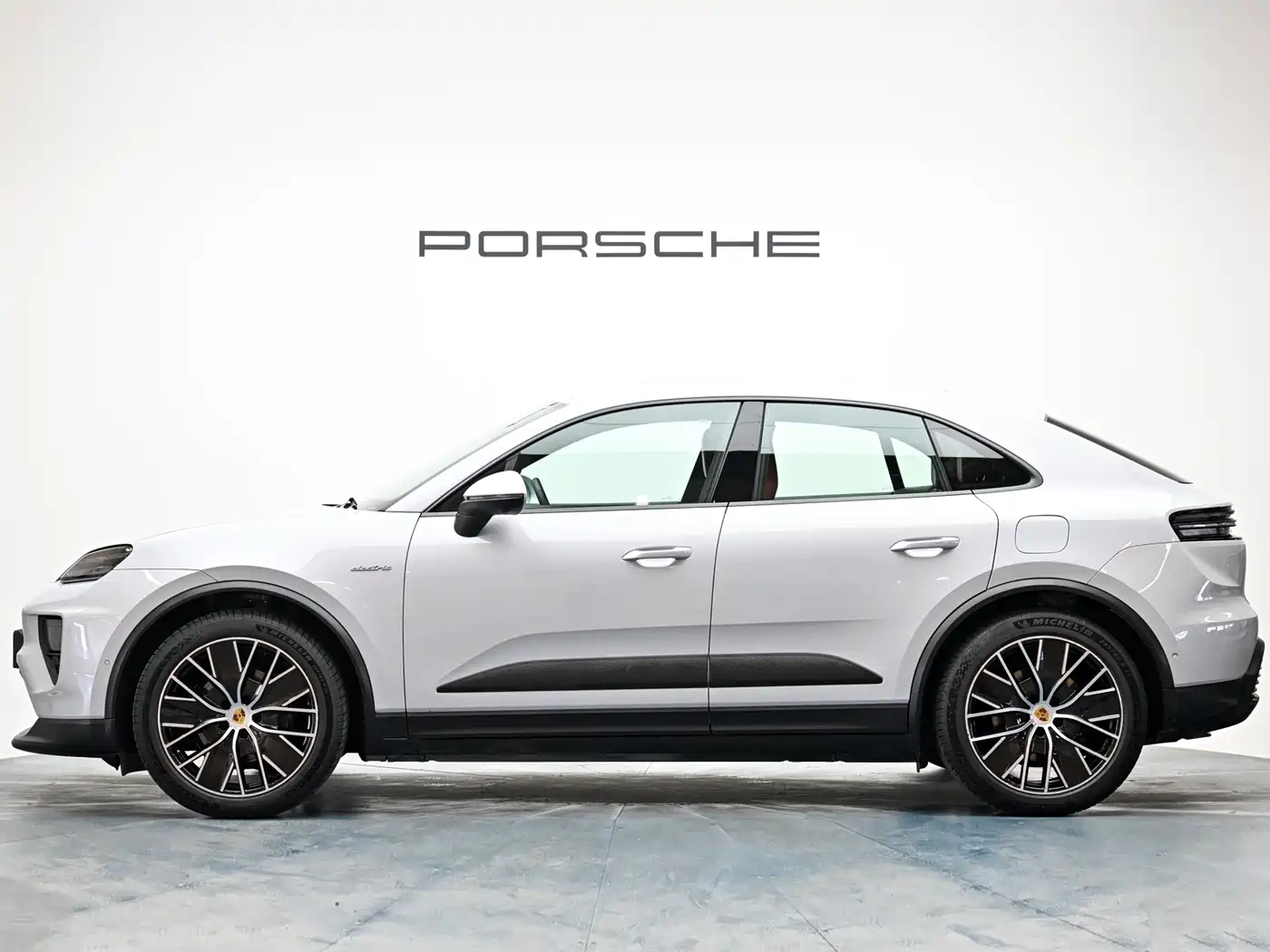 PORSCHE MACAN NEW ENERGY
