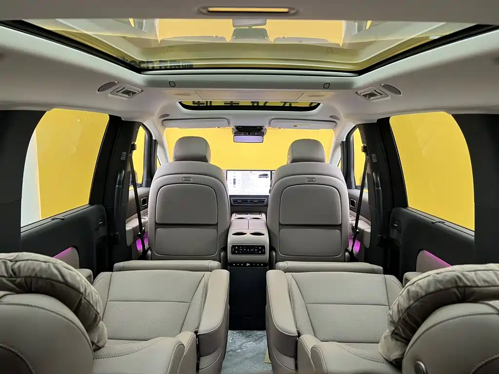 Li Auto MEGA 2026 2025 Model Home Family Special Edition