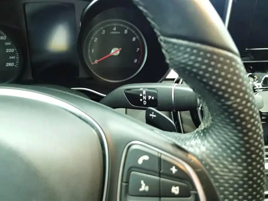 Mercedes-Benz C-Class 2017 C 180 L Sport фото 16