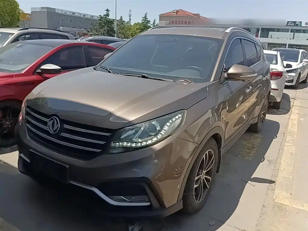 Dongfeng Fengguang Fengguang 580 2019 2018 1.5T CVT Luxury
